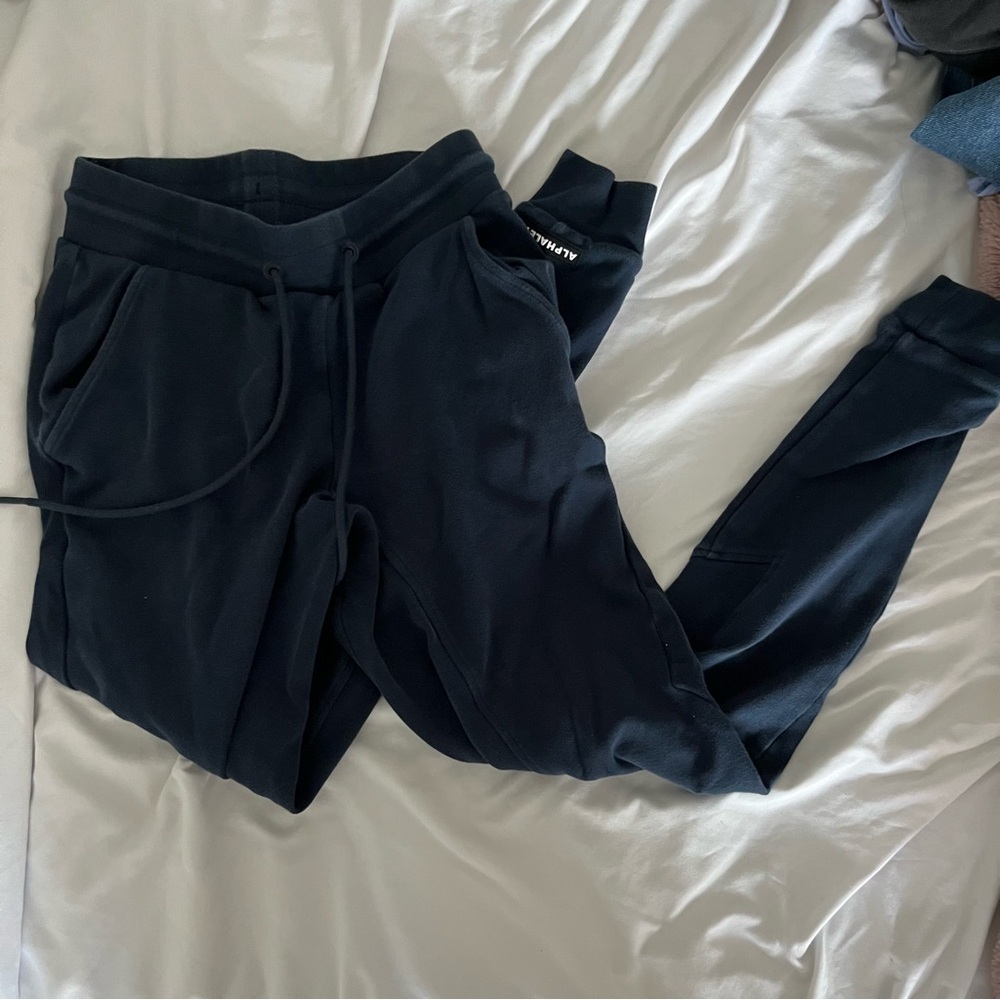 Alphalete identity jogger
